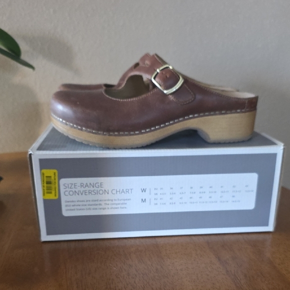 Dansko Shoes - Dansko Brown Leather Clogs